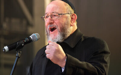 Chief Rabbi Ephraim Mirvis (Photo credit: Dominic Lipinski/PA Wire)