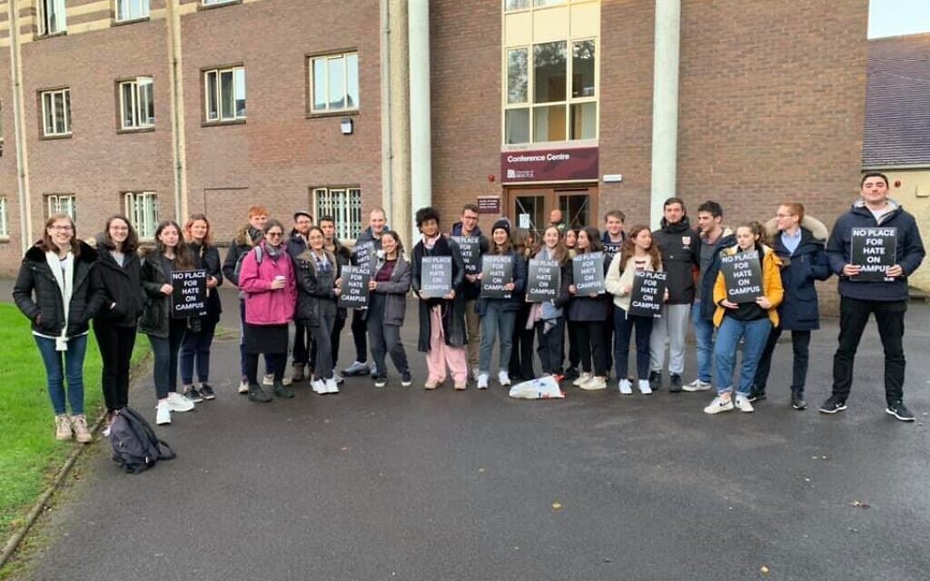 Students calling on the University of Bristol to adopt IHRA definition at protest outside Wills Hall Conference Centre (Credit: Union of Jewish Students / Twitter)