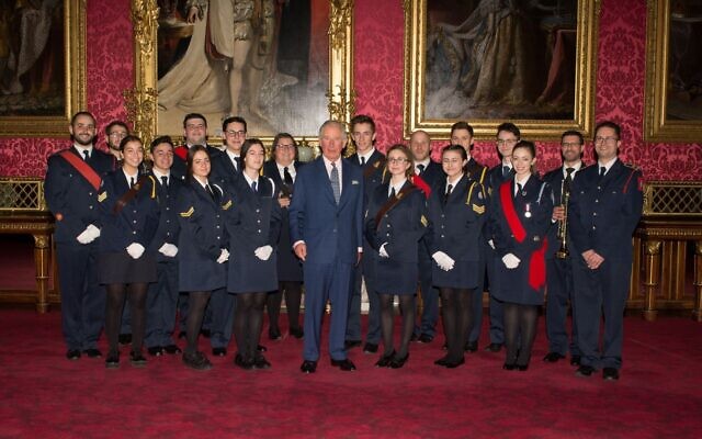 The Prince of Wales with JLGB members (Credit: Board of Deputies of British Jews)