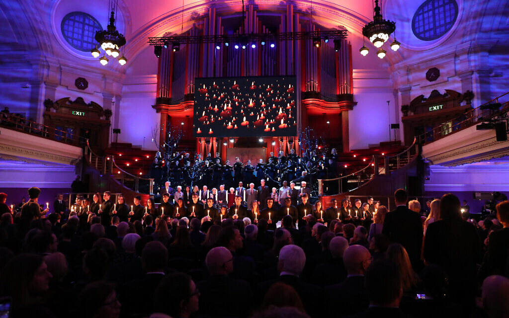 Sleep by Eric Whitacre, performed by the Fourth Choir and the Wallace Ensemble  during the UK Holocaust Memorial Day Commemorative Ceremony at Central Hall in Westminster, London. PA Photo.  (Photo credit: Chris Jackson/PA Wire)