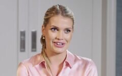 Lady Kitty Spencer
(Screenshot from Youtube video by
Harper's BAZAAR - https://www.youtube.com/watch?v=CDqPZN8geKA) Lady Kitty Spencer
(Screenshot from Youtube video by
Harper's BAZAAR - https://www.youtube.com/watch?v=CDqPZN8geKA)