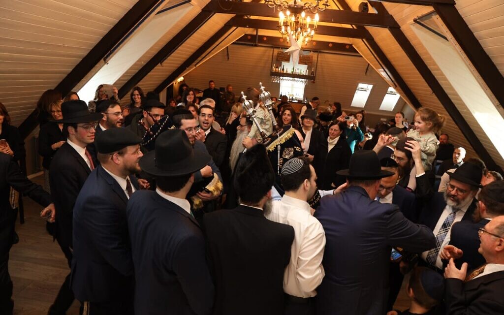 Iceland's Jewish community celebrates a new Torah scroll (Credit: Chabad. Photographer: Gabriel Rutenberg)