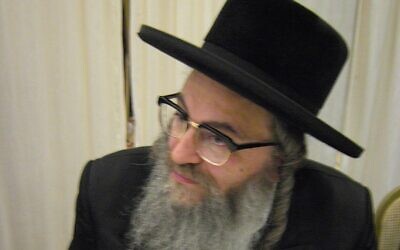 Rabbi Uri Ashkenazi (Wikipedia/Author	Cheskel dovid/Attribution 3.0 Unported (CC BY 3.0) / https://creativecommons.org/licenses/by/3.0/legalcode)
