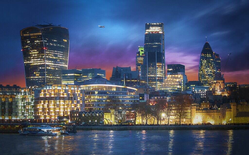 City of London's banking district  (Photo by Viktor Forgacs on Unsplash)
