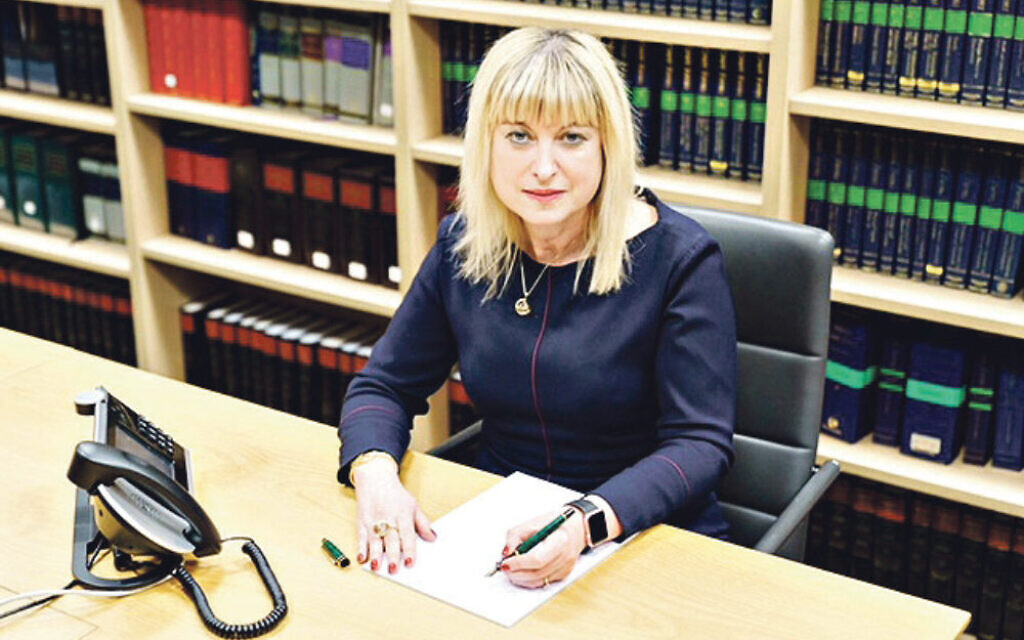 Marie van der Zyl