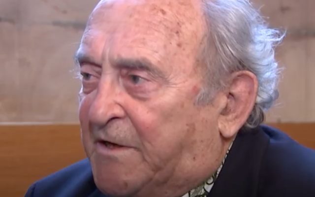 Screenshot from Channel 4 News's video with Denis Goldberg in 2014. (https://www.facebook.com/Channel4News/videos/1120485414977018/)