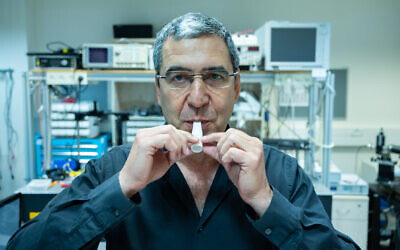 Prof. Gabby Sarusi is develpoing a One-minute Coronavirus Breath Test