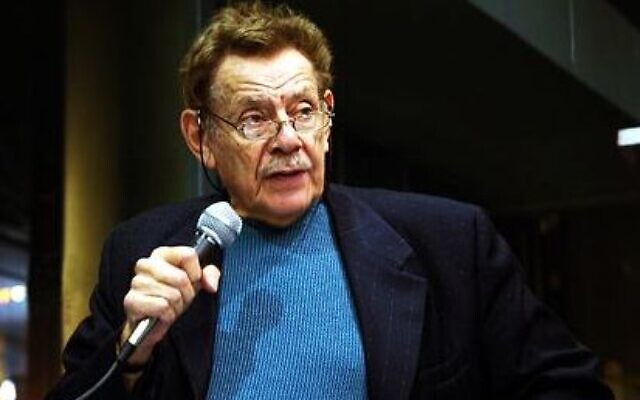 Jerry Stiller in NYC in 2005 (Credit: Daniel Krieger, Smoothdude, CC BY 3.0, https://commons.wikimedia.org/w/index.php?curid=3339430)