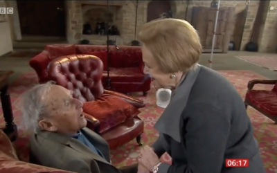 Mala Tribich meeting her liberator, Nathaniel Fiennes (Screenshot from video by Holocaust Educational Trust)