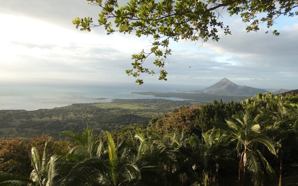 The south-east coast of the beautiful island of Mauritius