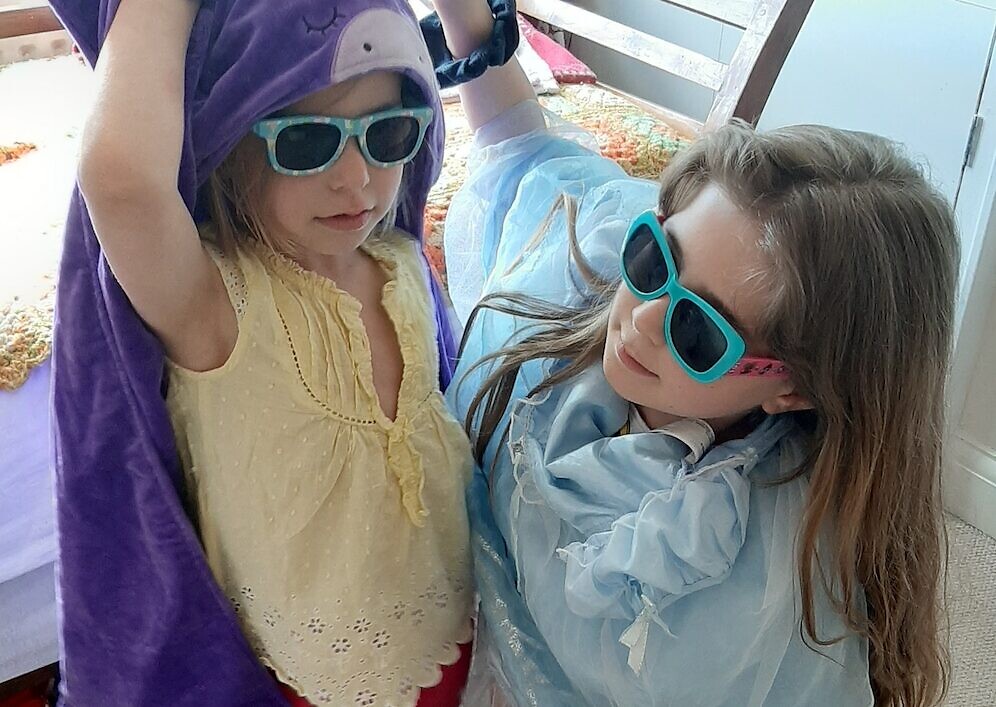 Tabitha, 5 and Poppy, 11, during the official Kids Party!