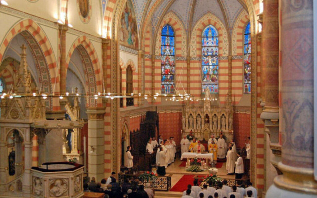 Interior of Sarajevo’s Heart of Jesus Cathedral where the ceremony is going to be held (Wikipedia/ Source:	http://www.ktabkbih.net
Author: The Catholic news agency of the Bishops' Conference of Bosnia and Herzegovina (Katolička tiskovna agencija Biskupske konferencije Bosne i Hercegovine) )