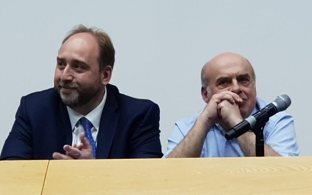 Ilia Salita with Natan Sharansky (Credit: Genesis Philanthrophy Group/Facebook)