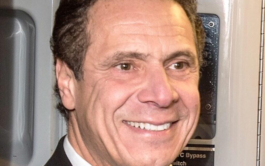 Governor Cuomo (Wikipedia/ Source	https://www.flickr.com/photos/mtaphotos/31192356394/ Author	Metropolitan Transportation Authority / Patrick Cashin / Attribution 2.0 Generic (CC BY 2.0)  https://creativecommons.org/licenses/by/2.0/legalcode)
