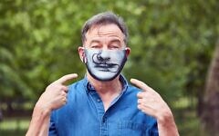 Jason Isaacs wears Salvador Dali