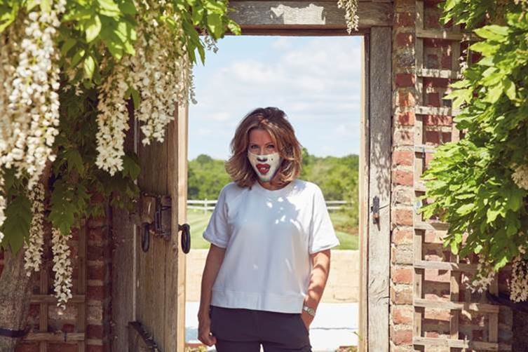 Natasha Kaplinsky with the Marilyn Monroe face covering