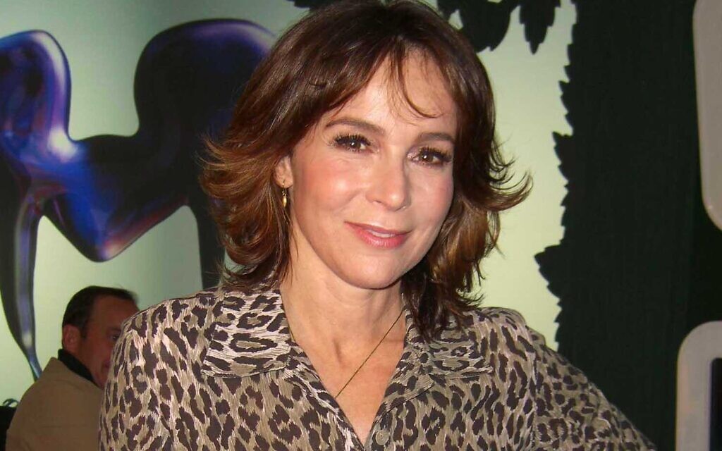 Jennifer Grey (Wikipedia/Author:	Nightscream/ Attribution: Luigi Novi / Attribution 3.0 Unported (CC BY 3.0)  https://creativecommons.org/licenses/by/3.0/legalcode)