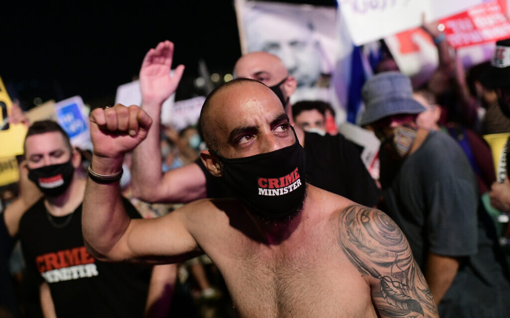 Self-employed from hospitality, tourism and arts industries protest at Rabin Square in Tel Aviv, calling for financial support from the Israeli government on July 11, 2020. Photo by: Tomer Neuberg-JINIPIX