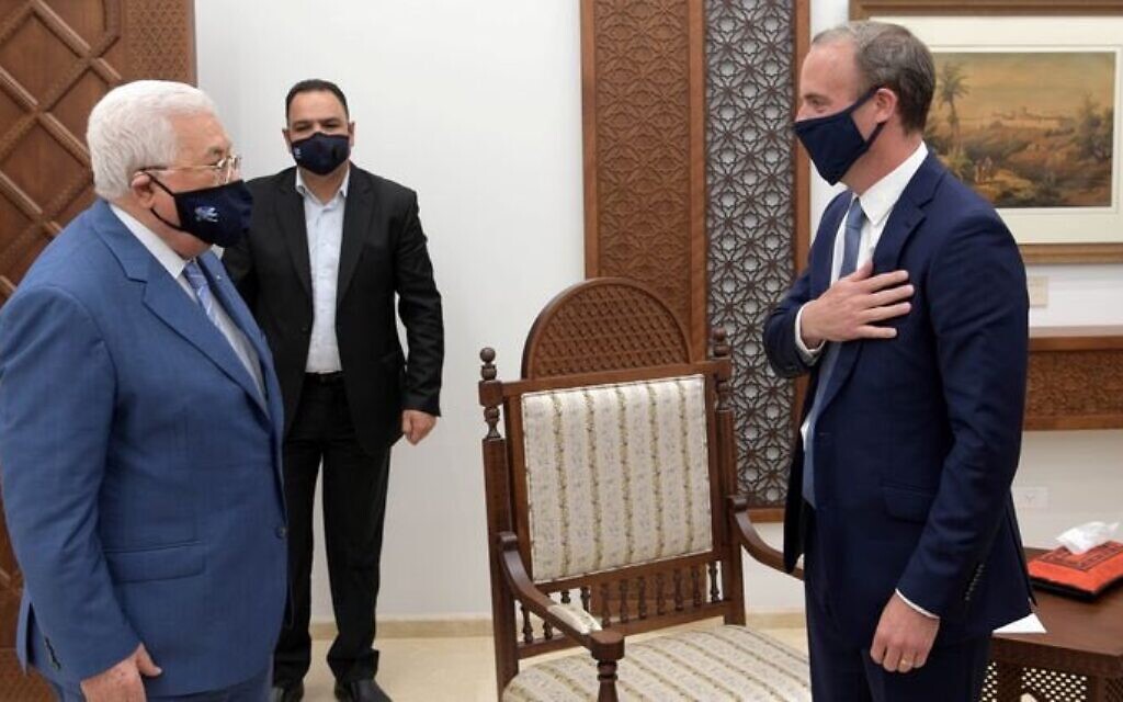 Dominic Raab at a meeting with Palestinian Authority President Abbas.