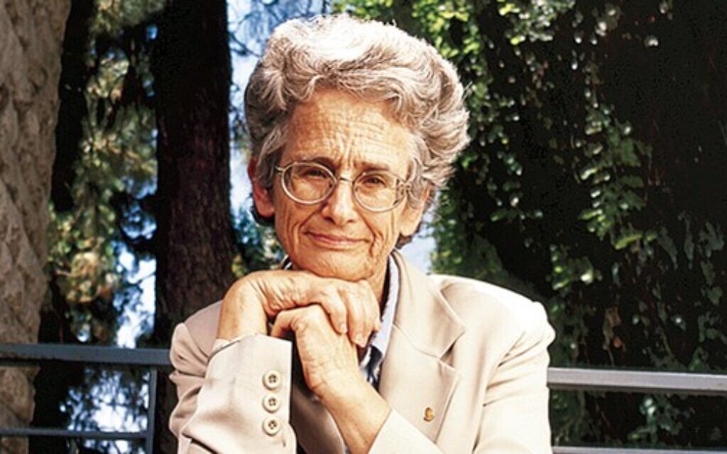 Ruth Gavizon (Wikipedia/Source	אתר פרס א.מ.ת. Author	צלם קובי קלמנוביץ/ Attribution-ShareAlike 3.0 Unported (CC BY-SA 3.0)/ https://creativecommons.org/licenses/by-sa/3.0/legalcode)