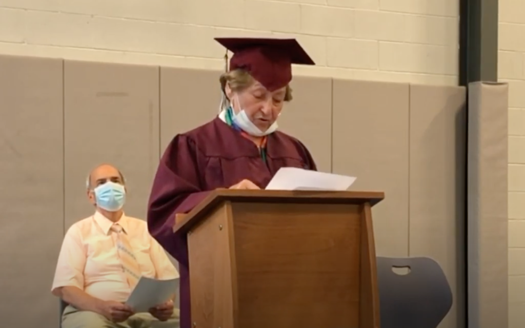 Miriam Schreiber was presented with an honorary diploma.
