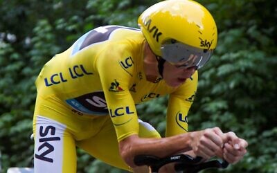 Froome in action during the 2016 Tour De France.