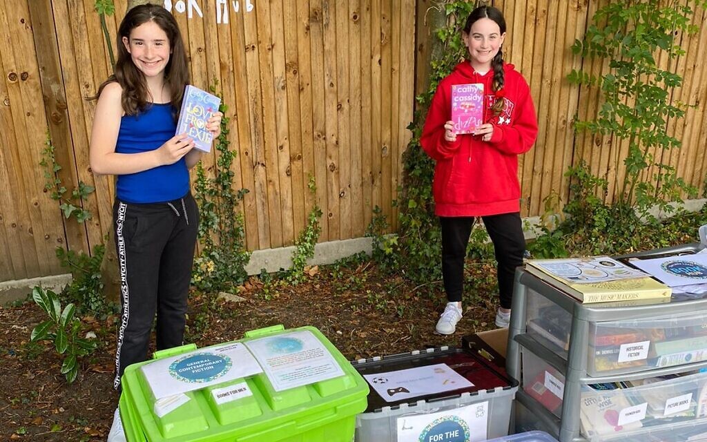 Scarlett Hershkorn (left) and Miriam Burns (right) at the Stanmore book Hub