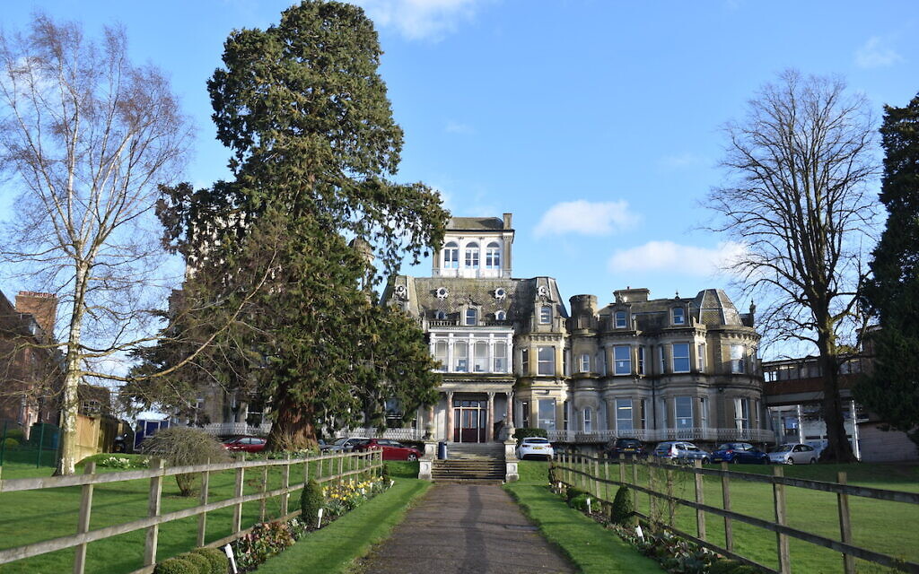 Immanuel College