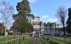 Immanuel College