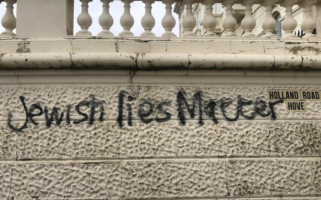Antisemitic graffiti daubed in Brighton (Credit: Sussex Friends of Israel)