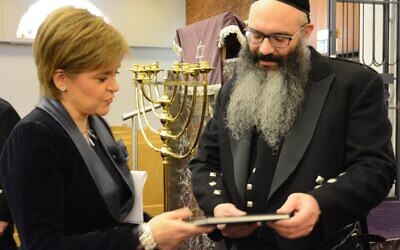 Rabbi Moshe Rubin of Giffnock (right) with Scotland's First Minister Nicola Sturgeon