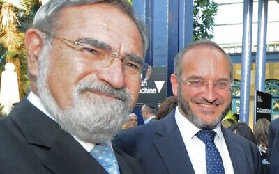 Rabbi Schiff with Rabbi Lord Sacks at the AISH 20 Anniversary Dinner (Credit: John Rifkin)