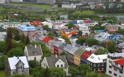 Reykjavík (Wikipedia/Author	Gerd Eichmann/Attribution-ShareAlike 4.0 International (CC BY-SA 4.0) /https://creativecommons.org/licenses/by-sa/4.0/legalcode)