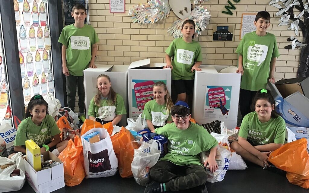 Wohl Ilford Jewish Primary School students collected for Camp Simcha and Redbridge Food Bank