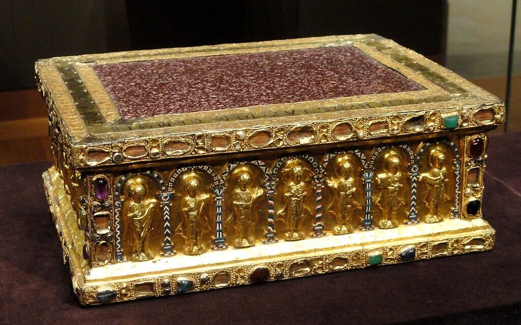 Portable Altar of Countess Gertrude, shortly after 1038, from the Guelph Treasure, German, Lower Saxony, gold, enamel, porphyry, gems, pearls, niello (Cleveland Museum of Art)