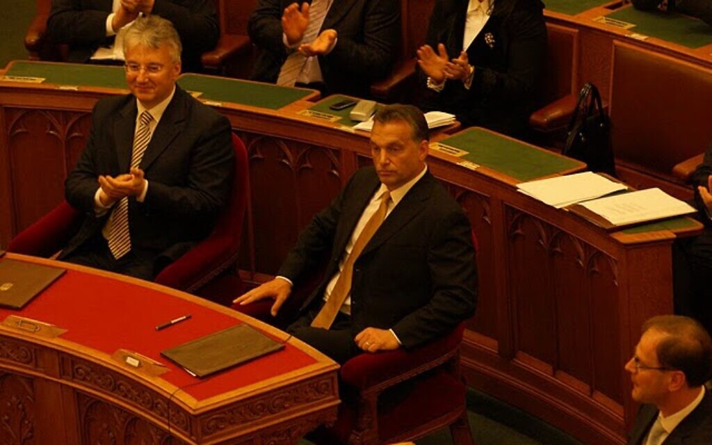 Zsolt Semjén (left) and PM Viktor Orbán (Wikipedia/ Author	Dodann )