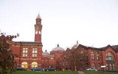 University of Birmingham (Wikipedia/ Source	University of Birmingham - Aston Webb
Author: Stephen Boisvert / Attribution :2.0 Generic (CC BY 2.0))