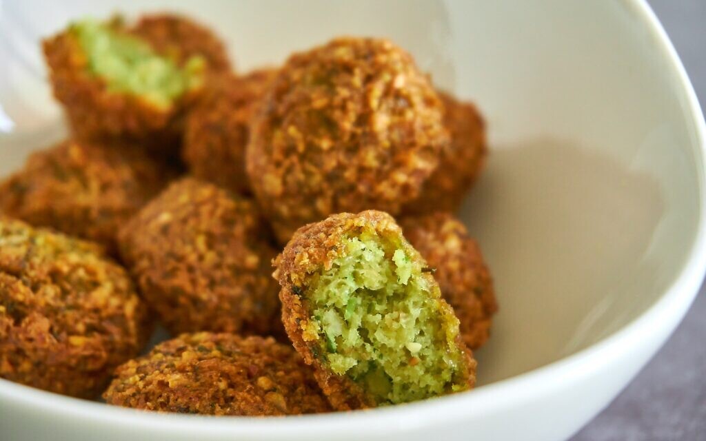 Falafel (Photo by Anton on Unsplash)
