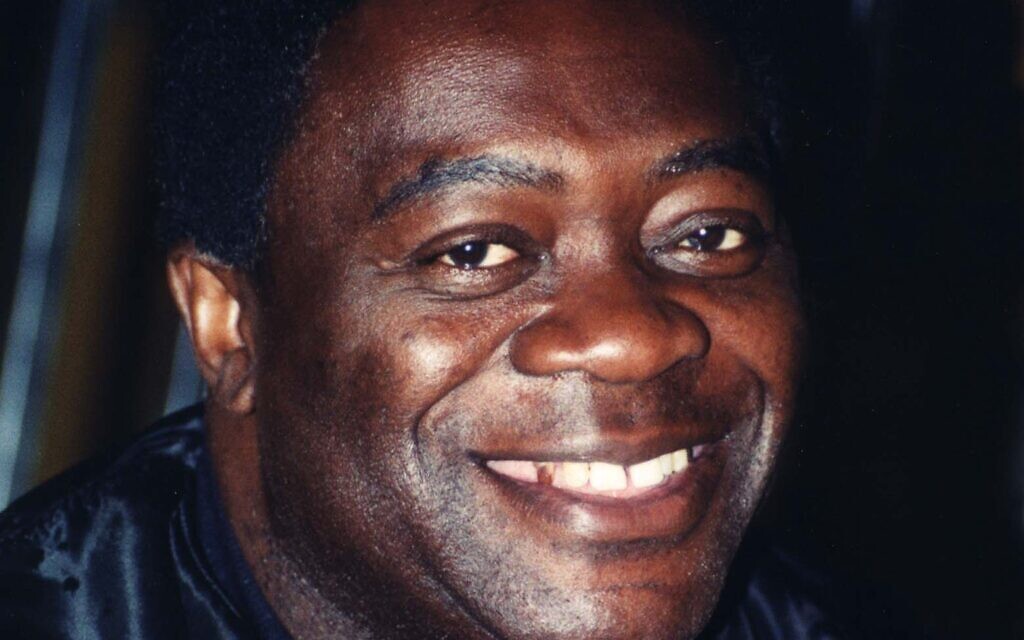 Yaphet Koto  (Wikipedia/ Source:	Yaphet Koto © 2010 / Author	Kingkongphoto & www.celebrity-photos.com from Laurel Maryland, USA /© copyright JohnMathewSmith 2010 / Attribution-ShareAlike 2.0 Generic (CC BY-SA 2.0))