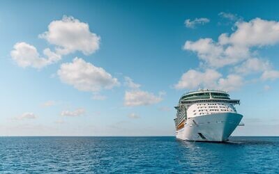 Cruise ship (Photo by Josiah Weiss on Unsplash)