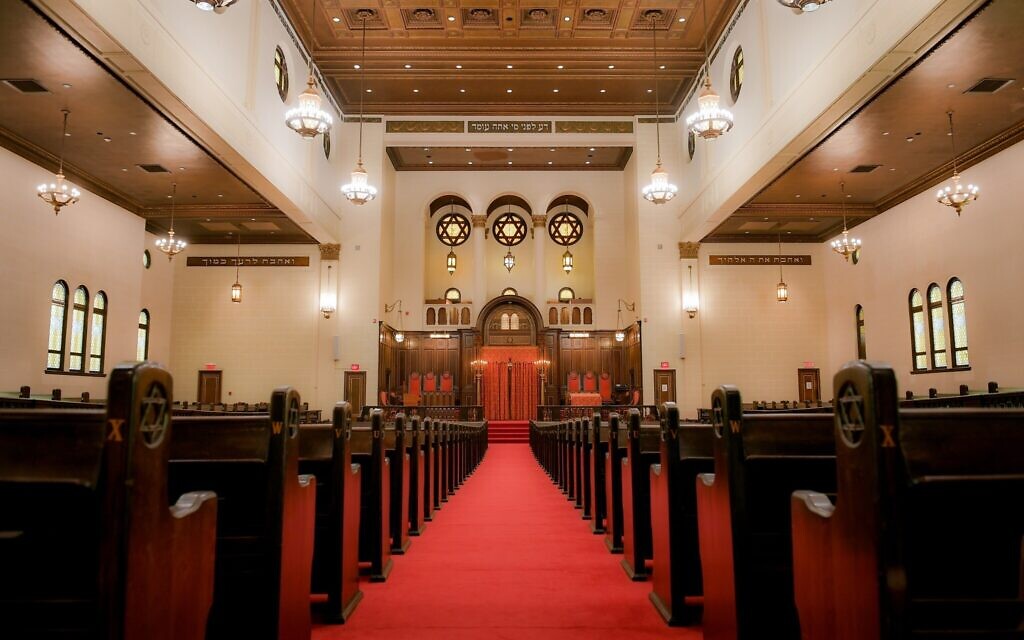 Synagogue (Photo by Lainie Berger on Unsplash)
