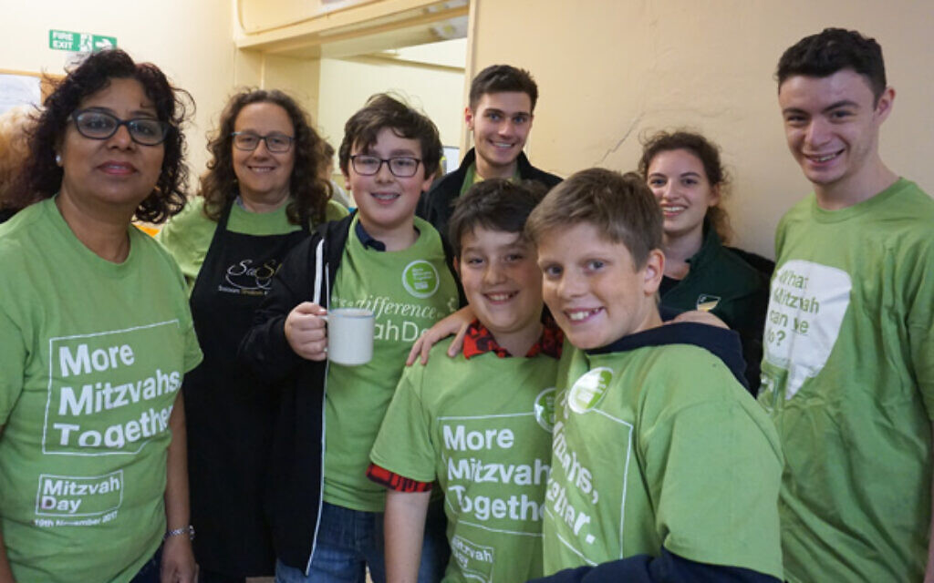 Jewish-Muslim kitchen in Nottingham, on Mitzvah Day