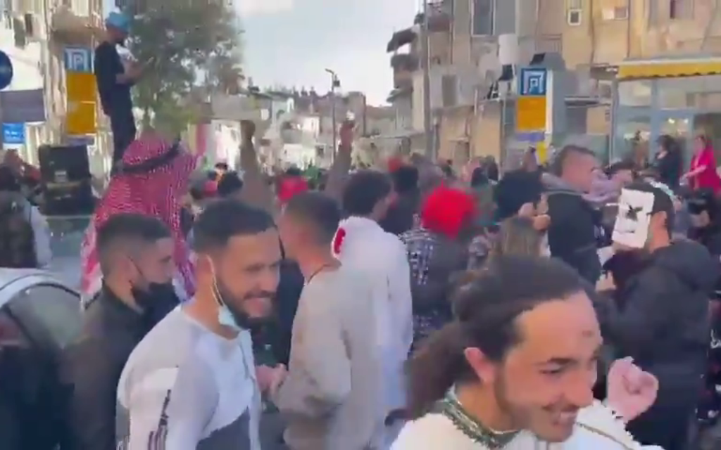 Parties like this one in Jerusalem's Nachlaot  neighbourhood were condemned by Prime Minister Benjamin Netanayhu (Photo: @SuleimanMas1/Twitter)