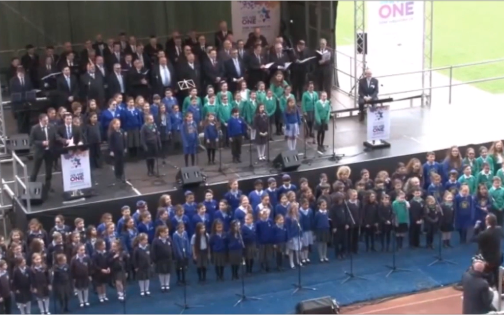 School choir performs for Yom HaShoah