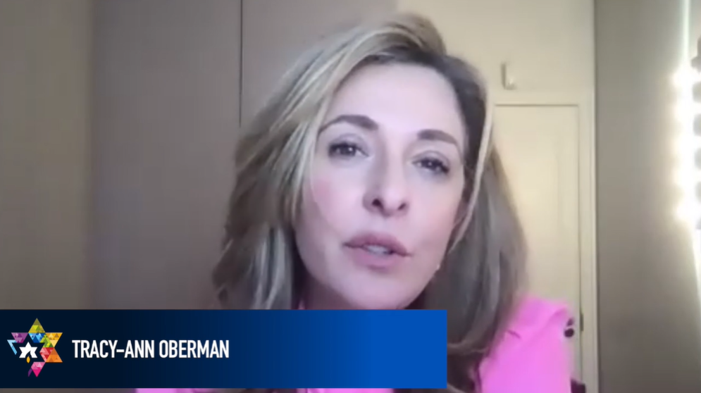 Tracy-Ann Oberman speaking during the Yom HaShoah ceremony