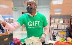 Shaun Bailey visiting Gift Charity in Hendon (Credit 8Original)