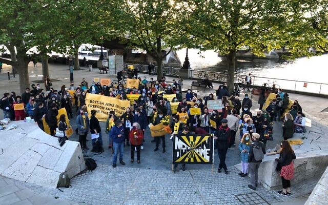 Na'amod protest in London