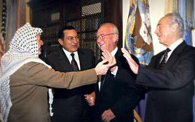 Yasser Arafat, Hosni Mubarak, Yitzhak Rabin and Shimon Peres during peace negotiations