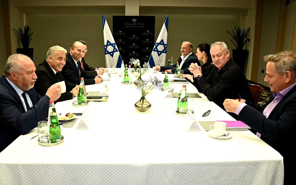 The eight party leaders met for the first time on Sunday (Photo: Twitter)