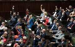 Lawmakers attend a session of the parliamentary commission on an amendment to the Broadcasting Act that would strengthen a ban on non-European firms controlling Polish broadcasters, in Warsaw, Poland August 11, 2021. Slawomir Kaminski/Agencja Gazeta/via REUTERS ATTENTION EDITORS - THIS IMAGE WAS PROVIDED BY A THIRD PARTY. POLAND OUT. NO COMMERCIAL OR EDITORIAL SALES IN POLAND. Lawmakers attend a session of the parliamentary commission on an amendment to the Broadcasting Act that would strengthen a ban on non-European firms controlling Polish broadcasters, in Warsaw, Poland August 11, 2021. Slawomir Kaminski/Agencja Gazeta/via REUTERS ATTENTION EDITORS - THIS IMAGE WAS PROVIDED BY A THIRD PARTY. POLAND OUT. NO COMMERCIAL OR EDITORIAL SALES IN POLAND.